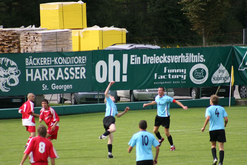 gal/Stadtturnier2007 - Spiel um Platz3 gegen Ahrntal/2007-08-12 SVR gg. SSV Ahrntal beim Stadtrurnier 072.jpg